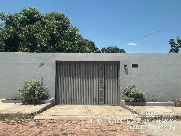 Casa em José de Freitas, Marmelada, Rua 24 De Julho, N. 1526,, PI. Área: 12.97m2