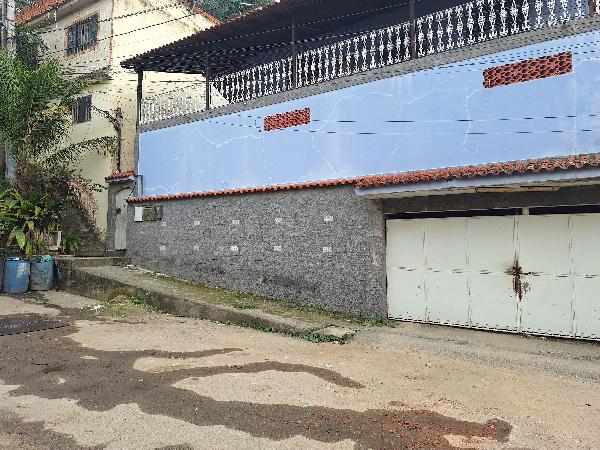 Casa em São Gonçalo, Colubande, Rua Nicolau Paluma, N. 84, Cs 01, RJ. Área: 73m2