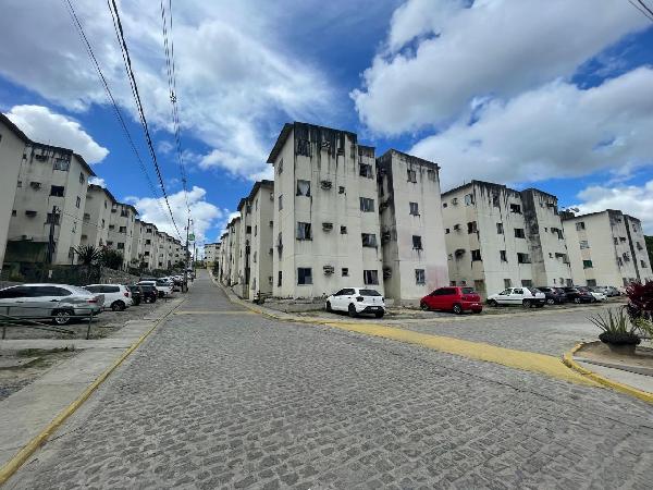 Apartamento em Jaboatão dos Guararapes, Zumbi Do Pacheco, Rua Vicente Adolfo Da Silva, N. 2013, Apto 303, Bl 04  3º Pavimento, PE. Área: 44m2