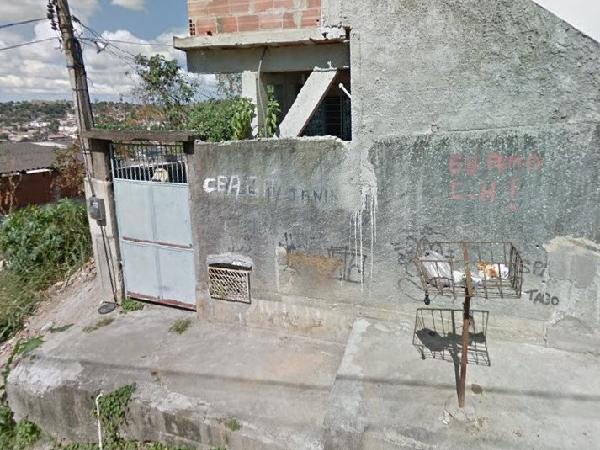 Casa em São Gonçalo, Antonina, Rua Henrique Milhones, N. 101, Casa 02, RJ. Área: 45m2