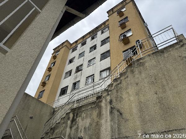 Apartamento em Lauro de Freitas, Caji, Avenida Jose Leite, N. 911, Apto 04, Bl 09 Box 174, BA. Área: 42.84m2