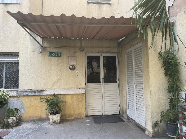 Apartamento em Rio de Janeiro, Inhoaiba, Rua Gentil De Ouro, N. 615, Apto 403, Bl 08, RJ. Área: 51m2