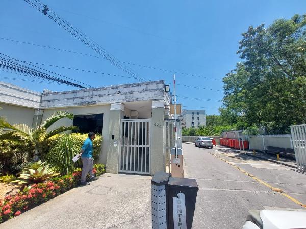 Apartamento em Rio de Janeiro, Campo Grande, Estrada Professor Daltro Santos, N. 445, Apto 106, Bl 02, RJ. Área: 44.37m2