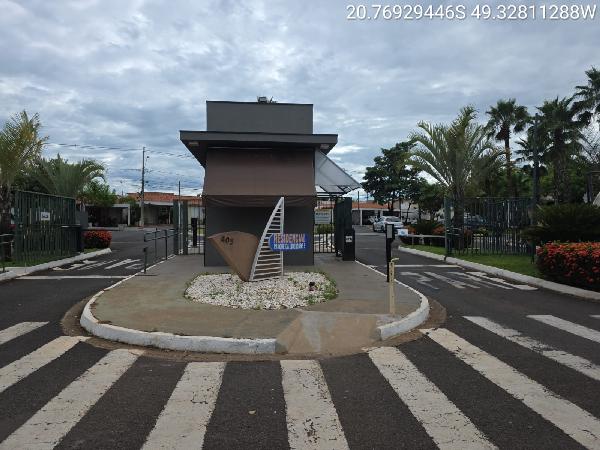 Casa em São José do Rio Preto, Jardim Leste, Avenida Jose Da Silva Se, N. 405, Cs 332, SP. Área: 40.47m2