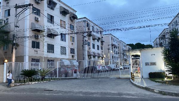 Apartamento em São Gonçalo, Colubande, Avenida Jose Mendonca De Campos, N. 720, Apto 303, Bl 08, RJ. Área: 51.09m2