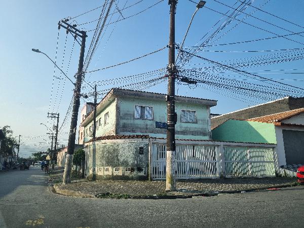 Casa em Praia Grande, Gloria, Rua Geni Aparecida De Moura (Rua B), N. 402,, SP. Área: 52.94m2