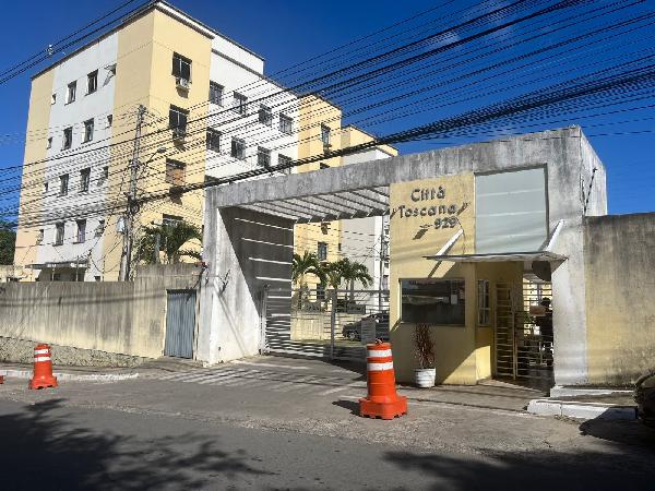 Apartamento em Lauro de Freitas, Caji, Avenida Professor Theocrito Batista, N. 929, Apto 203, Bl 13 Lt Quintas Do Piquaia Vg 206, BA. Área: 42.9m2