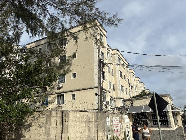 Apartamento em Rio de Janeiro, Campo Grande, Estrada Do Magarca, N. 1051, Apto 102, Bl 02, RJ. Área: 44m2