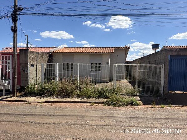Casa em Águas Lindas de Goiás, Mansoes Camargo, Quadra 17, N. Sn, Lt 15 Cj A, GO. Área: 59.5m2