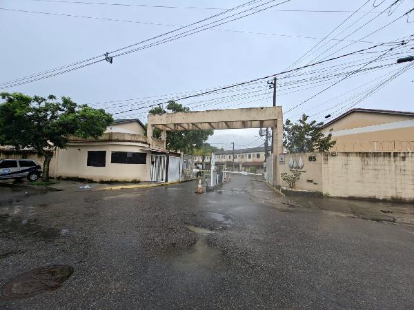 Casa em Rio de Janeiro, Campo Grande, R Rosada, N. 85, Cs 11 Bl 24, RJ. Área: 52m2 Casa em Rio de Janeiro, Campo Grande, R Rosada, N. 85, Cs 11 Bl 24, RJ. Área: 52m2