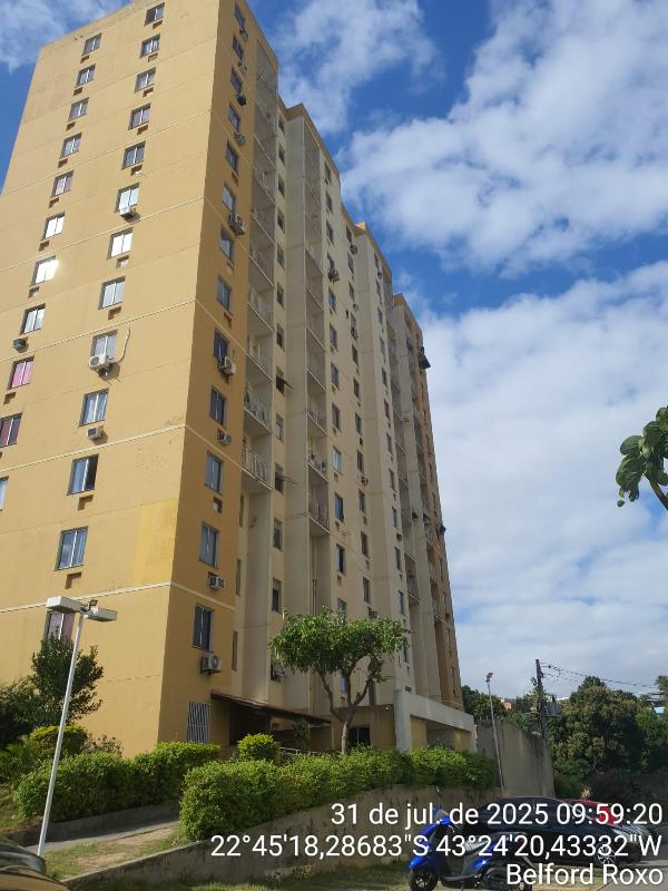 Apartamento em Belford Roxo, Areia Branca, Rua Carolina Ferreira, N. 192, Apto 1004, Bl 04, Lt C, RJ. Área: 55.02m2