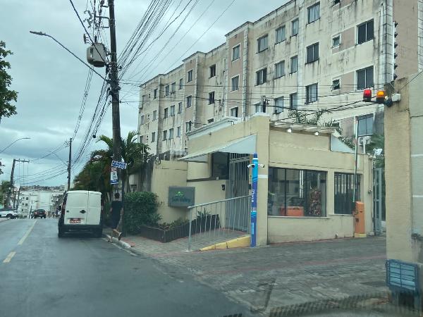 Apartamento em Lauro de Freitas, Caji, Avenida Professor Theocrito Batista, N. 1004, Apto 105, Bl 03, BA. Área: 43.36m2