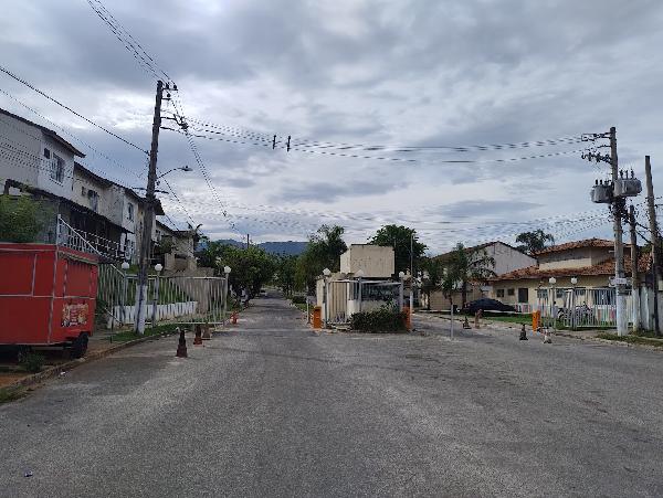 Casa em Nova Iguaçu, Campo Alegre, Rua Doutor Johann Heinrich, N. 633, Cs 72, RJ. Área: 61.48m2