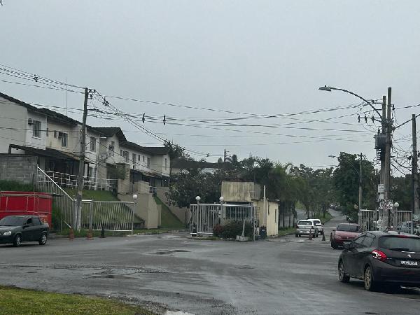 Casa em Nova Iguaçu, Campo Alegre, Rua Doutor Albert Sabin, N. Sn, Cs 59, Tipo C, RJ. Área: 60.2m2