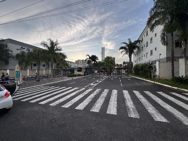 Apartamento em Uberlândia, Shopping Park, Rua Mario Jacob Yunes, N. 201, Apto 403, Pav 4 Bl 50, MG. Área: 43.77m2