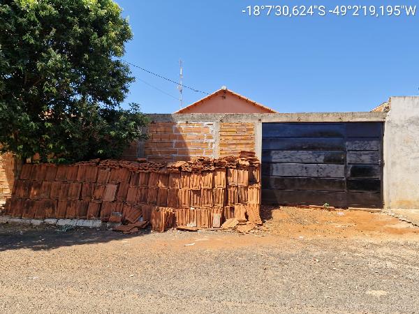 Casa em Buriti Alegre, Parque Dos Buritis, Rua  Pau Brasil, N. 665, Lt 29 Qd 10, GO. Área: 40.83m2