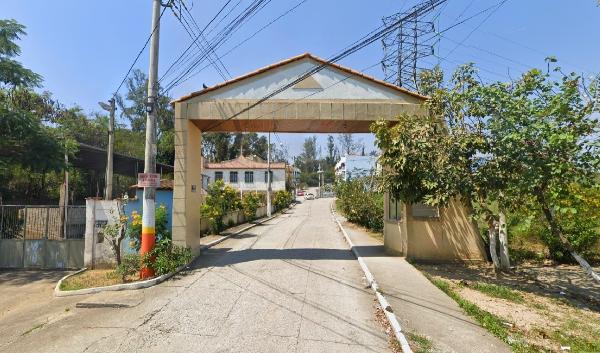 Apartamento em Belford Roxo, Das Gracas, R Marisa Resende Bastos, N. 120, Apto 302, Bl 04, RJ. Área: 59.3m2
