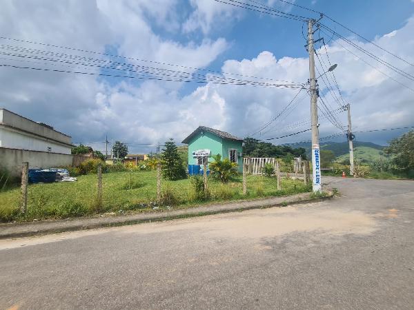 Casa em Nova Iguaçu, Cabucu, Rua Jose Carlos Brandao Monteiro, N. 602, Rua B, RJ. Área: 51m2