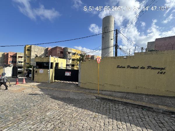 Casa em Natal, Bom Pastor, Rua Pedro De Souza, N. 141, Casa 112 Bl D, RN. Área: 53.9m2