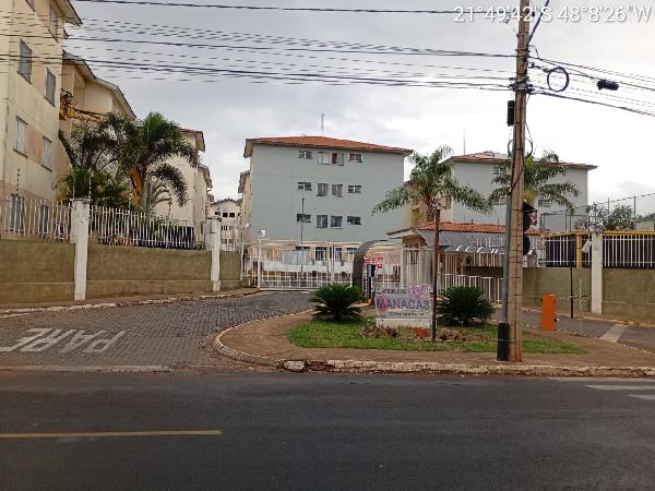 Apartamento em Araraquara, Doutor Tancredo De Almeida Neves, Avenida Engenheiro Domingos F Junior, N. 964, Apto 03, Bl 07 Terreo, SP. Área: 49.27m2