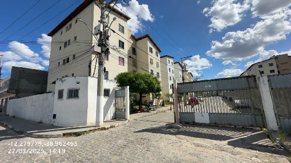 Apartamento em Feira de Santana, Tomba, Rua Libra, N. S/N, Apto 304, Bl 4, BA. Área: 40.12m2