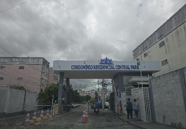 Apartamento em Feira de Santana, Rua Nova, Rua Itororo, N. Sn, Apto 302, Qd C Bl 01, BA. Área: 42.91m2