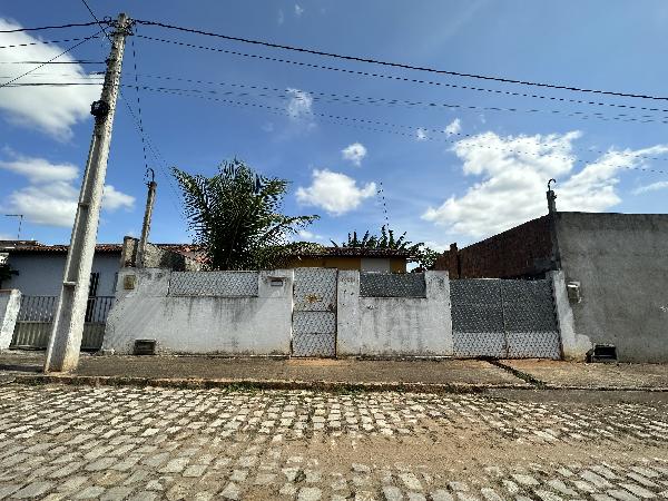 Casa em Ceará-Mirim, Centro, Rua Domingos Savio Tito, N. 311, Lote 15 Quadra J, RN. Área: 46.94m2