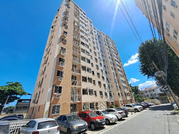 Apartamento em Rio de Janeiro, Rocha Miranda, Estrada Do Barro Vermelho, N. 484, Apto 202, Bl 02, RJ. Área: 47m2