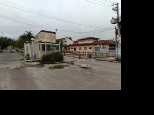 Casa em Nova Iguaçu, Campo Alegre, Rua Doutor Albert Sabin, N. Sn, Cs 39, RJ. Área: 60.2m2