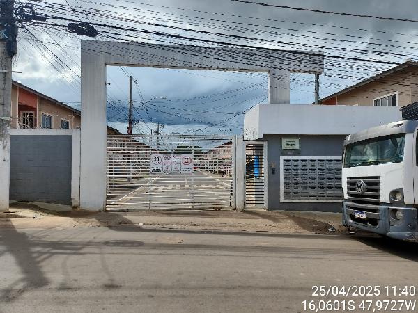 Apartamento em Valparaíso de Goiás, Chacaras Ypiranga A, Rua Saia Velha, N. Sn, Apto 102, Bl B13, Qd 02, Ch 23, GO. Área: 44.45m2