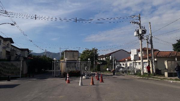 Casa em Nova Iguaçu, Campo Alegre, Rua Doutor Albert Sabin, N. 71, Tipo B, RJ. Área: 57.56m2