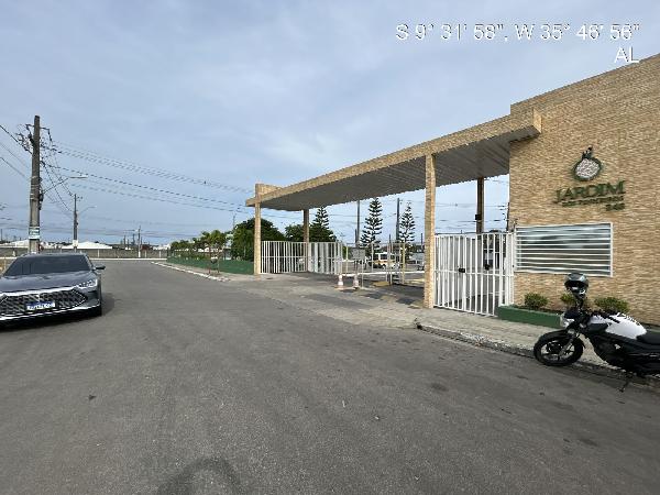 Casa em Maceió, Cidade Universitaria, Avenida B, N. 248, Cs 14 Qd Q, AL. Área: 52.63m2