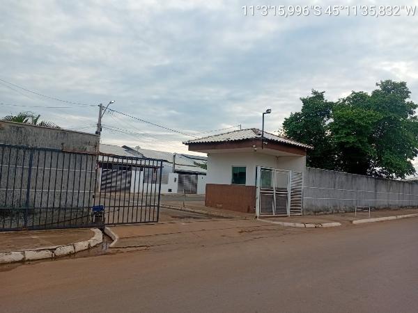 Casa em Formosa do Rio Preto, Centro, Rua MaranhÃO, N. 16, Qd 458, BA. Área: 60m2