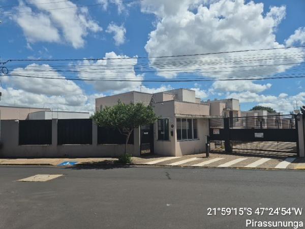 Apartamento em Pirassununga, Vila Santa Terezinha, Rua Manoel Leme Franco, N. 1061, Apto 24, Bl 02 Pv Superior Vg 38, SP. Área: 50.32m2