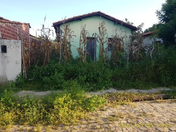 Casa em Altos, Santa Cruz, Rua I, N.  221, Qd E, Lt 24, PI. Área: 45.2m2