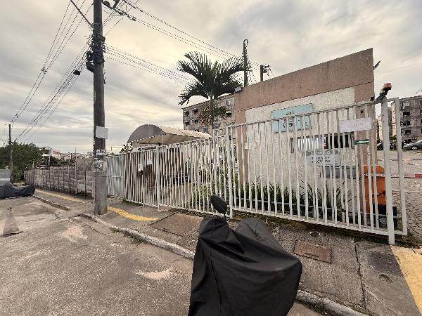 Apartamento em Camaçari, Parque Nascente Do Rio Capivara, Rua Dourado, N. Sn, Apto 003, Bl 14, BA. Área: 39.03m2