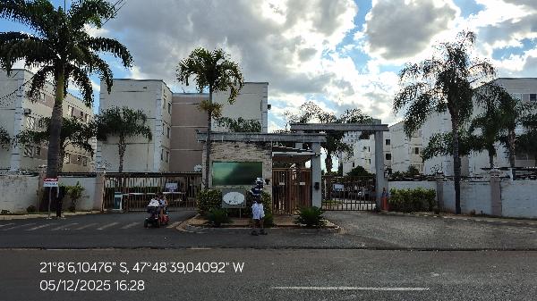 Apartamento em Ribeirão Preto, Ipiranga, Rua Rio Paraguacu, N. 1011, Apto 302, 3º Pav, Bl 4, Vg Nº 74 P, SP. Área: 41.85m2