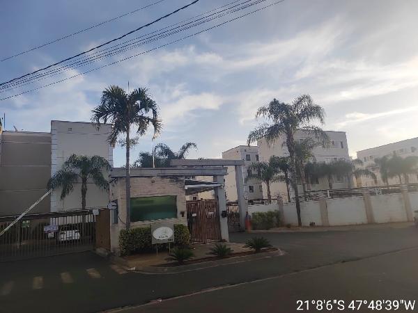 Apartamento em Ribeirão Preto, Ipiranga, Rua Rio Paraguacu, N. 1011, Apto 101, Bl 05 Box 63, SP. Área: 41.85m2