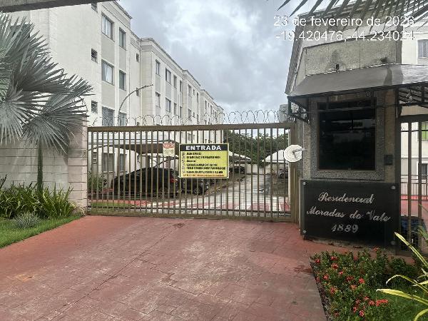 Apartamento em Sete Lagoas, Morro Vermelho, Avenida Mucio Jose Reis, N. 1889, Apto 402, Bl 08, Garagem N164, Lt 3669, Qd 003, MG. Área: 42.6m2
