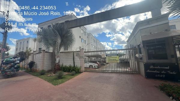 Apartamento em Sete Lagoas, Morro Vermelho, Avenida Mucio Jose Reis, N. 1.889, Apto 302, Bl 05, MG. Área: 42.6m2