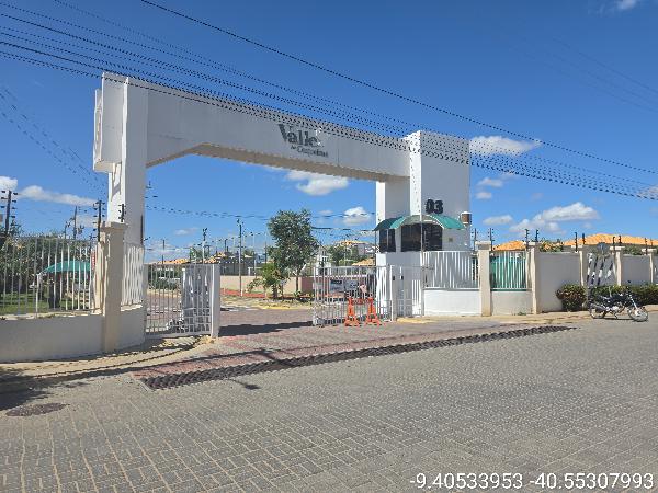 Apartamento em Petrolina, Cohab Sao Francisco, Rua Projetada A, N. 03, Apto 102a, Bl Caui Area 03 A, PE. Área: 51.39m2