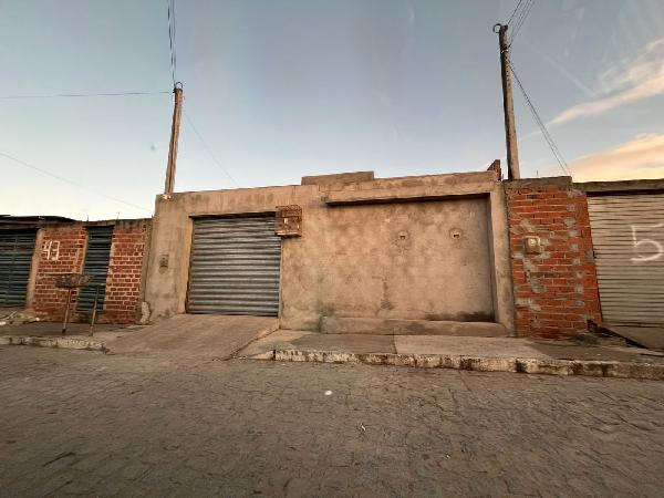 Casa em Belo Jardim, Euno Andrade Da Silva, Rua Joao Benedito Da Silva, N. 47, Qd 09 Lt 59, PE. Área: 50m2