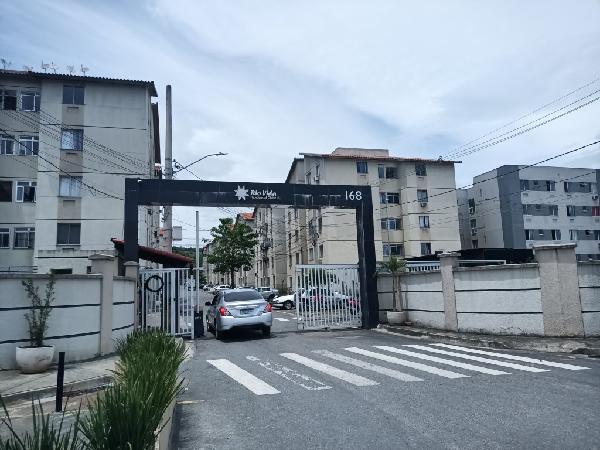 Apartamento em Rio de Janeiro, Santa Cruz, Rua Ibirarema, N. 168, Apto 502, Bl 12, RJ. Área: 45m2