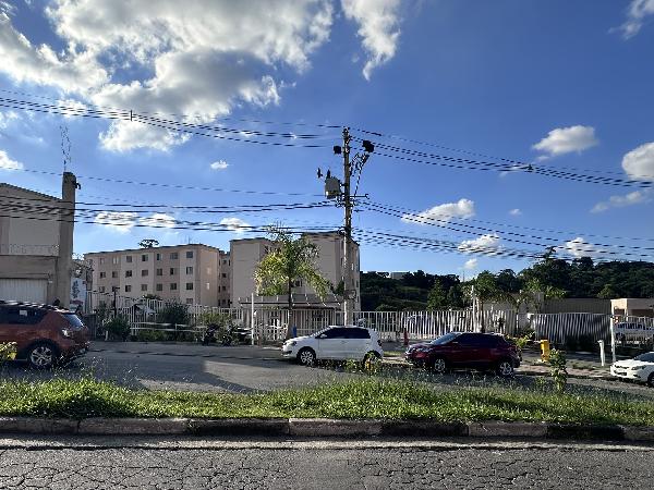 Apartamento em Cotia, Jardim Petropolis, Rua Doutora Aparecida Fernandes De Jesus Domingues, N. 583, Apto 04, Bl 23, SP. Área: 38.72m2