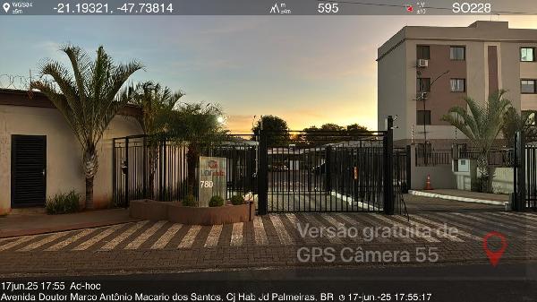 Apartamento em Ribeirão Preto, Conjunto Habitacional Jardim Das Palmeir, Av Dr Marcos Antonio Macario Dos Santos, N. 780, Apto 21, Bl E Torre 3 - Villarrica, SP. Área: 42.58m2