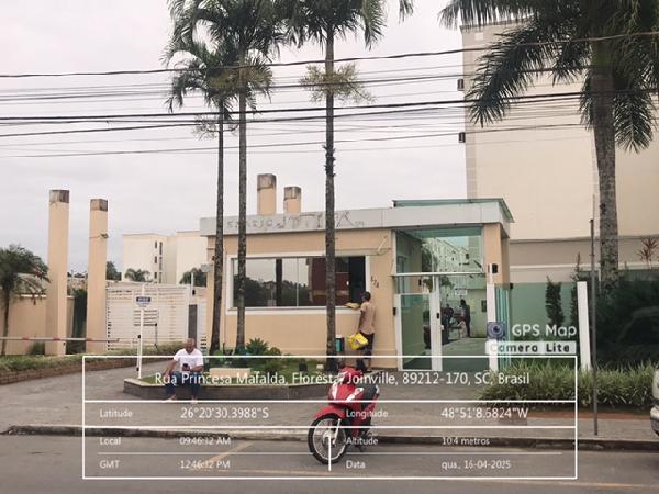 Apartamento em Joinville, Floresta, Rua Princesa Mafalda, N. 474, Apto 503, Bl 18 Vg 432, SC. Área: 42.85m2