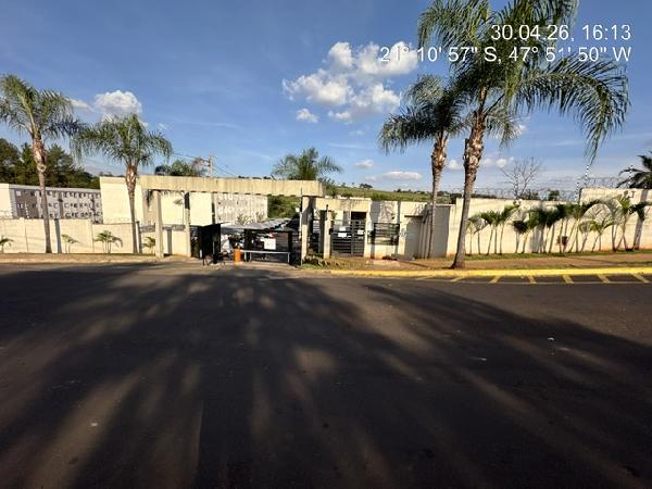 Apartamento em Ribeirão Preto, Jardim Itau, Avenida Tereza Palmeira Gallon, N. 625, Apto 11, Bloco E Torre 1, SP. Área: 42.8m2