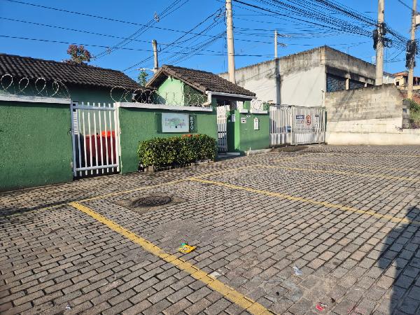 Casa em Rio de Janeiro, Cosmos, Caminho Da Tutoia, N. 870, Cs 102  Bl B, RJ. Área: 58.15m2