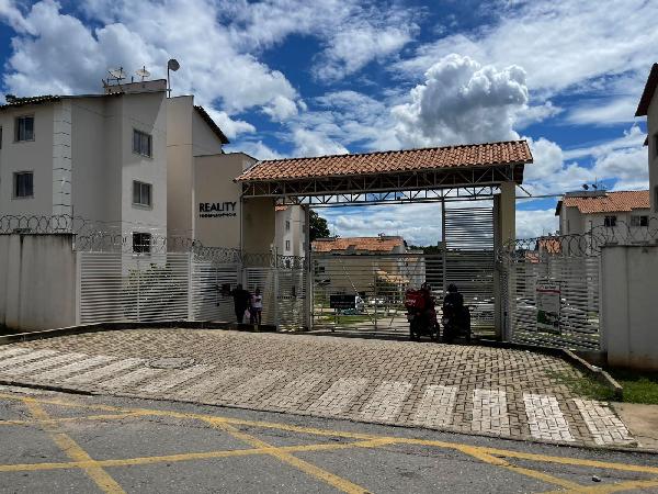 Apartamento em Aparecida de Goiânia, Independencia - 1o Complemento Setor Das, Avenida Maria Luiza Das Dores, N. Sn, Apto 301, Bl B Ch 02, GO. Área: 45.06m2