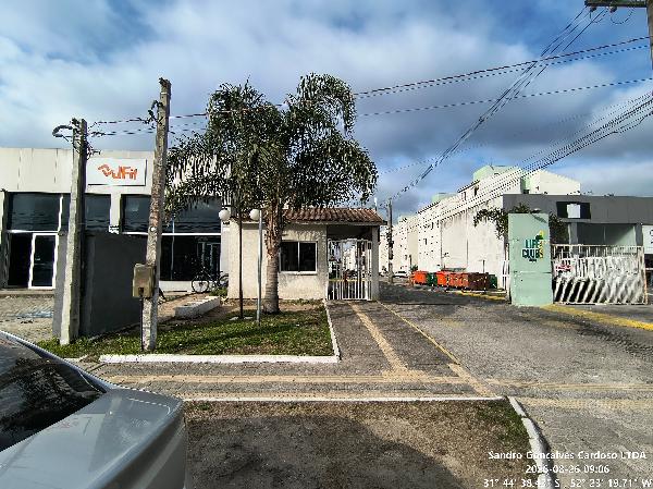 Apartamento em Pelotas, Fragata, Rua Major Francisco Nunes De Souza, N. 4579, Apto 201, Bl E, RS. Área: 45.7m2